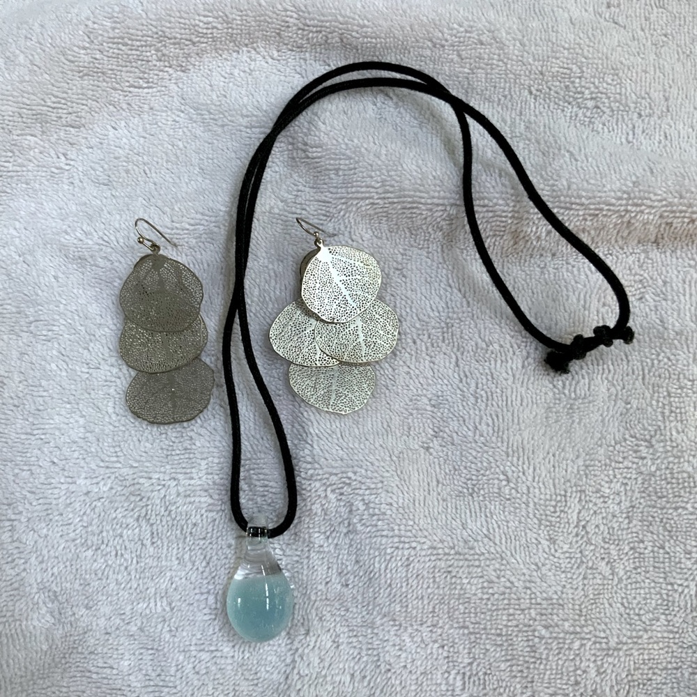 Necklace & Earrings
